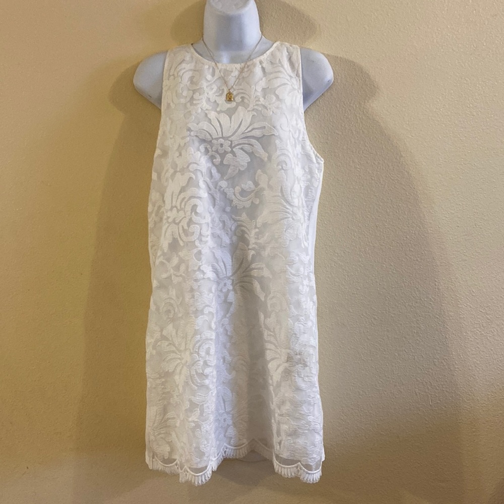 Cupcakes and cashmere white lacre sleeveless dress sz- S